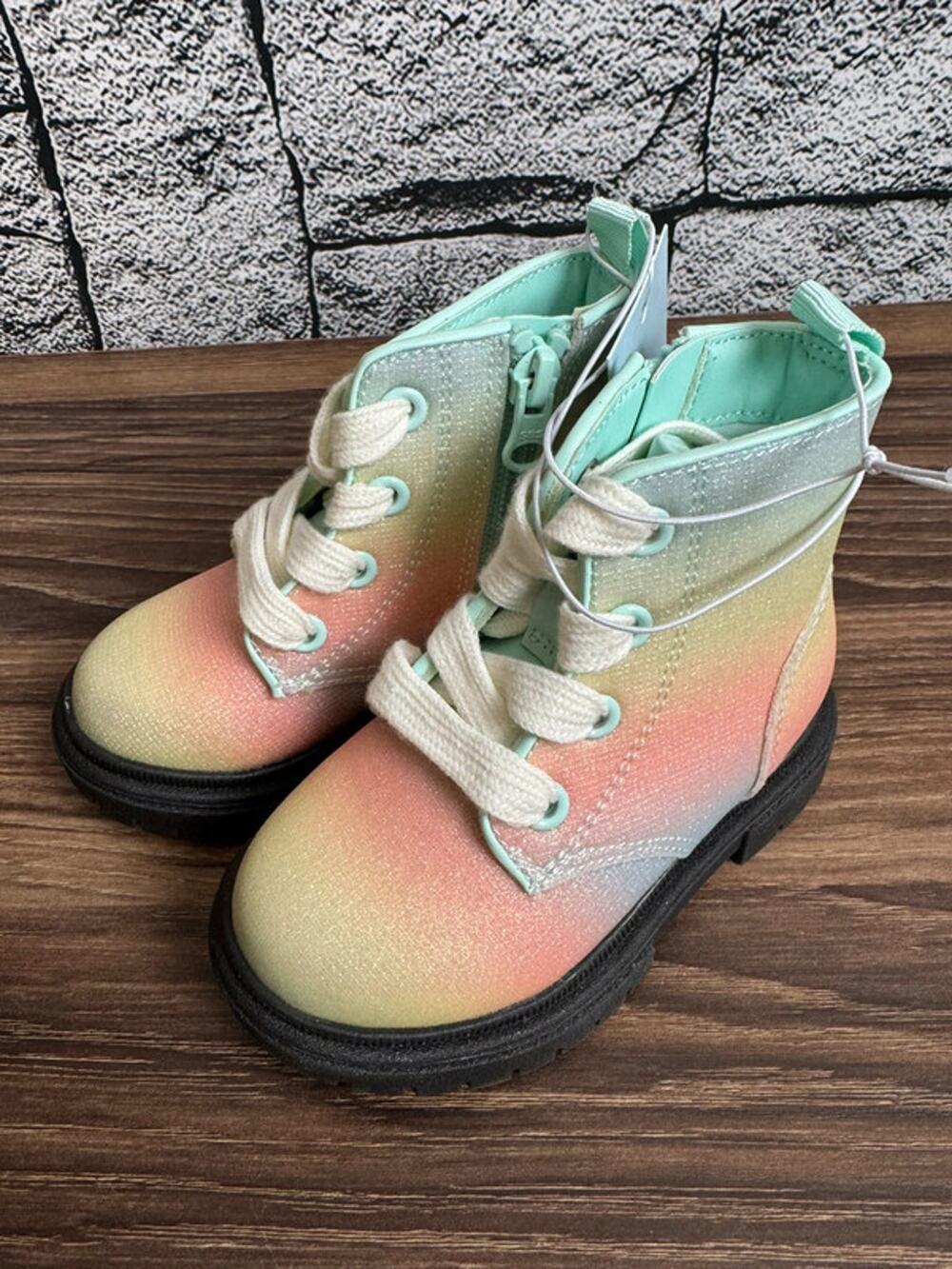 NWT Girls Cat & Jack Amaya Boots - Size 6
